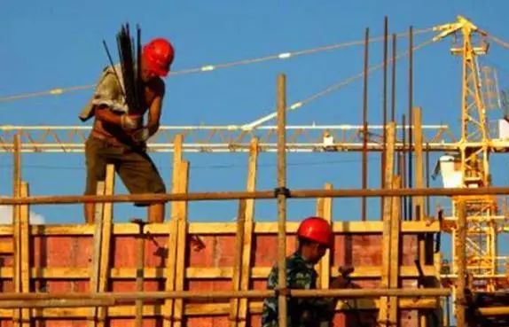 农民工最累的工种排名,工地农民工多苦