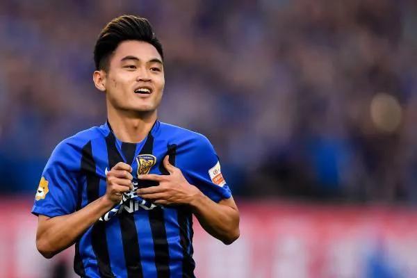 中国足球路漫漫何时才能见曙光,中国足球何时迎来自己的新纪元