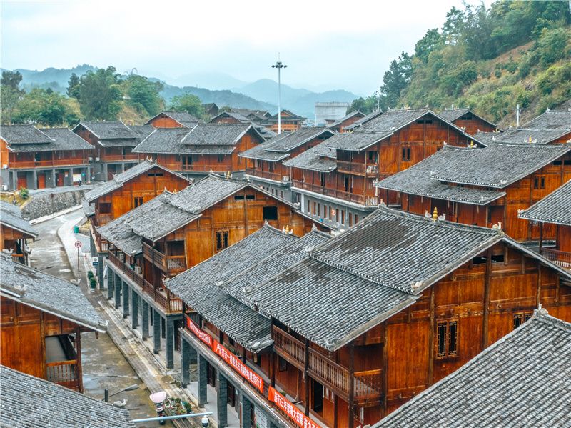 贵州除了千户苗寨还有其他玩的吗,贵州千户苗寨外的古镇