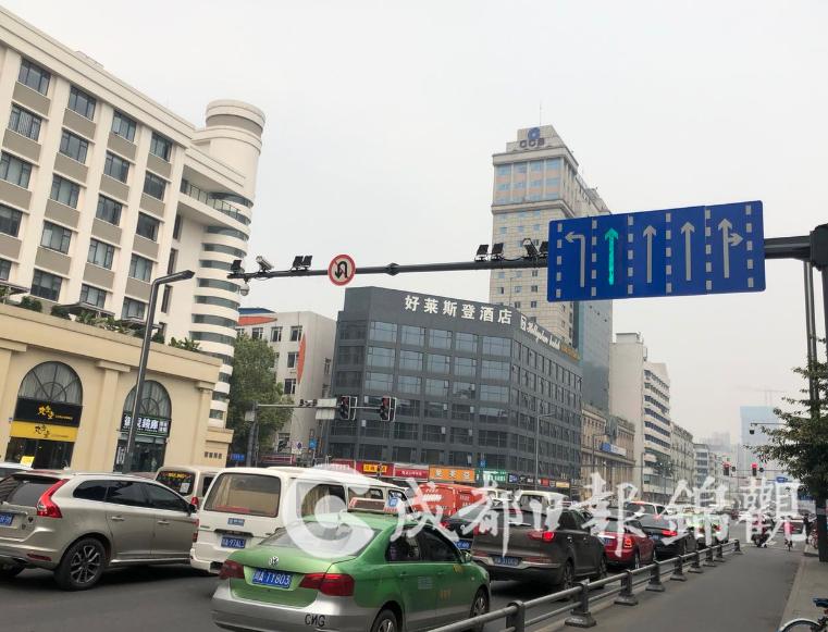 锯齿、梯子、三角形路上遇到这些标线脚可别“打闪闪”