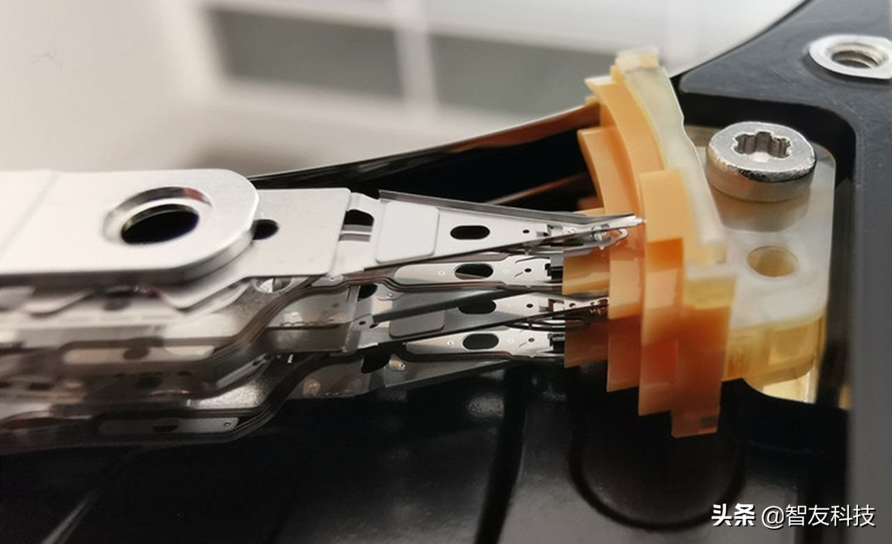 西数移动硬盘是垂直式还是叠瓦式,如何分辨垂直硬盘和叠瓦硬盘