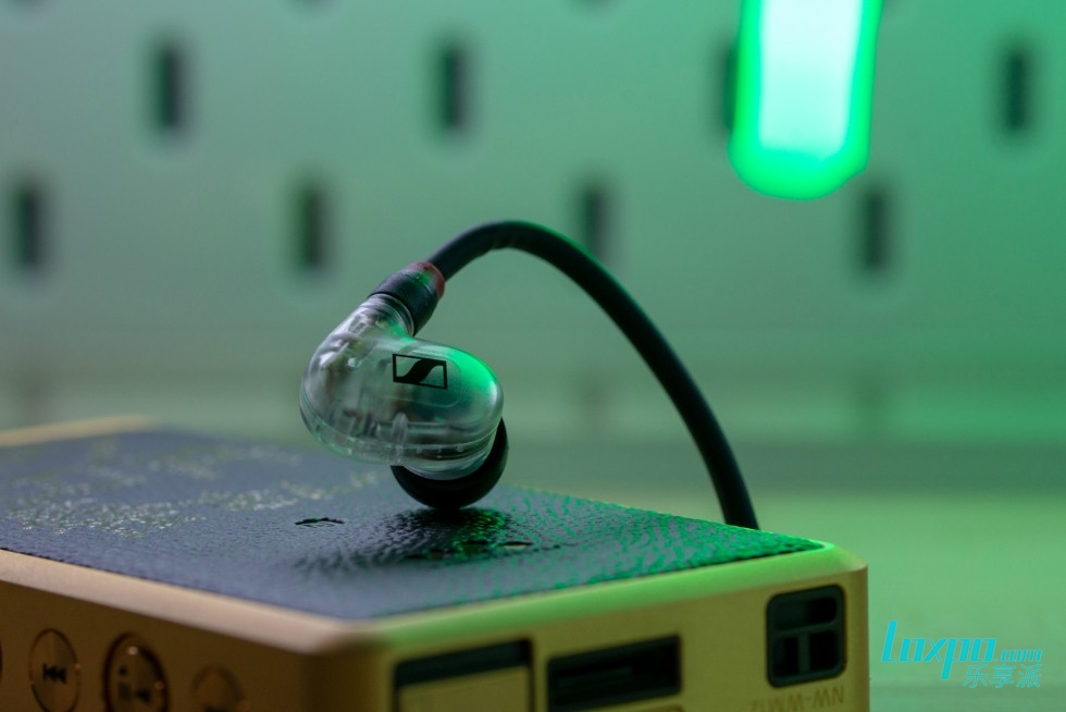 各大厂商的顶级旗舰耳机,三分钟带你了解这家店