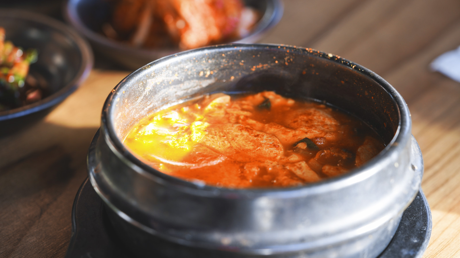 哇,人参随便挖!韩国还能这么玩