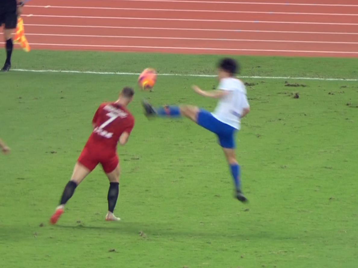 李霄鹏回应足协杯决赛,足协杯李霄鹏赛后举动