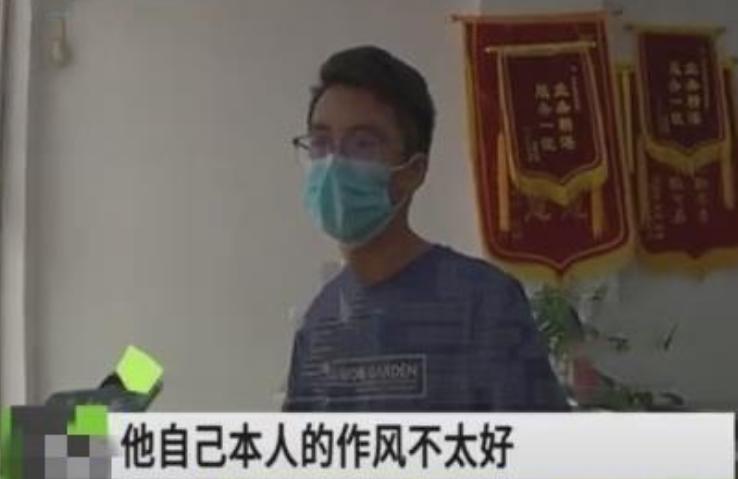 濂冲瓙涔版埧鍗撮伃涓粙娆洪獥浜嬩欢,濮戝閫氳繃涓粙鐪嬫埧