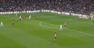 银河战舰边路突破未能破门，此刻球迷有没想到了他们？