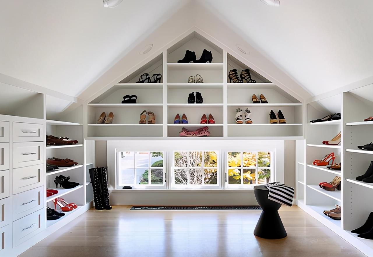 一家人经历了苦难但依然幸福,一家人经历种种磨难