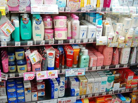 去日本逛药妆店哪些东西最值得买,去逛化妆品店