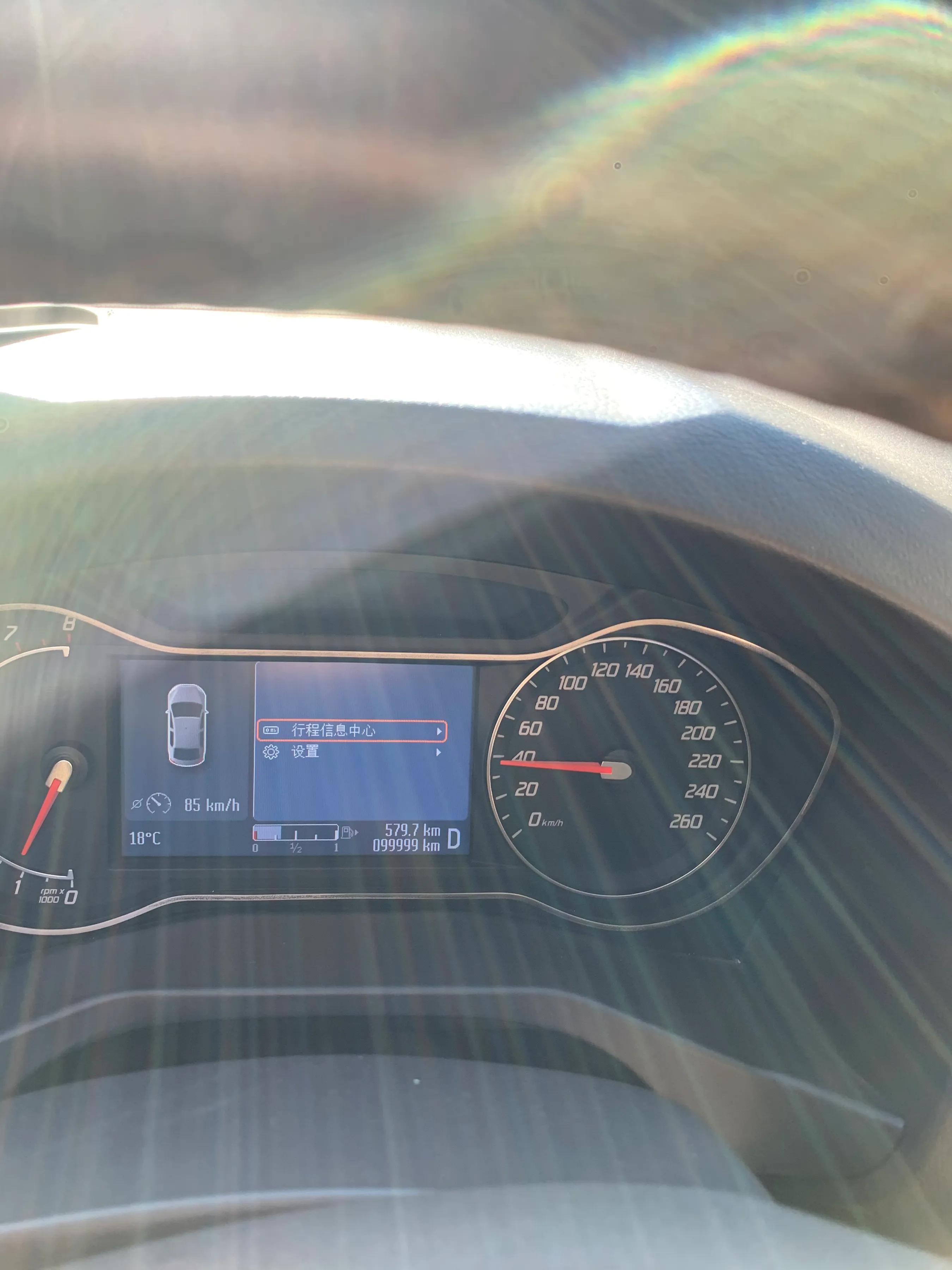 海螺沟燕子沟旅游攻略,海螺沟和燕子沟哪个更值得去