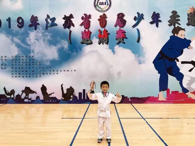 厉害了，淮安经济开发区实小勇夺省柔道大赛两枚金牌