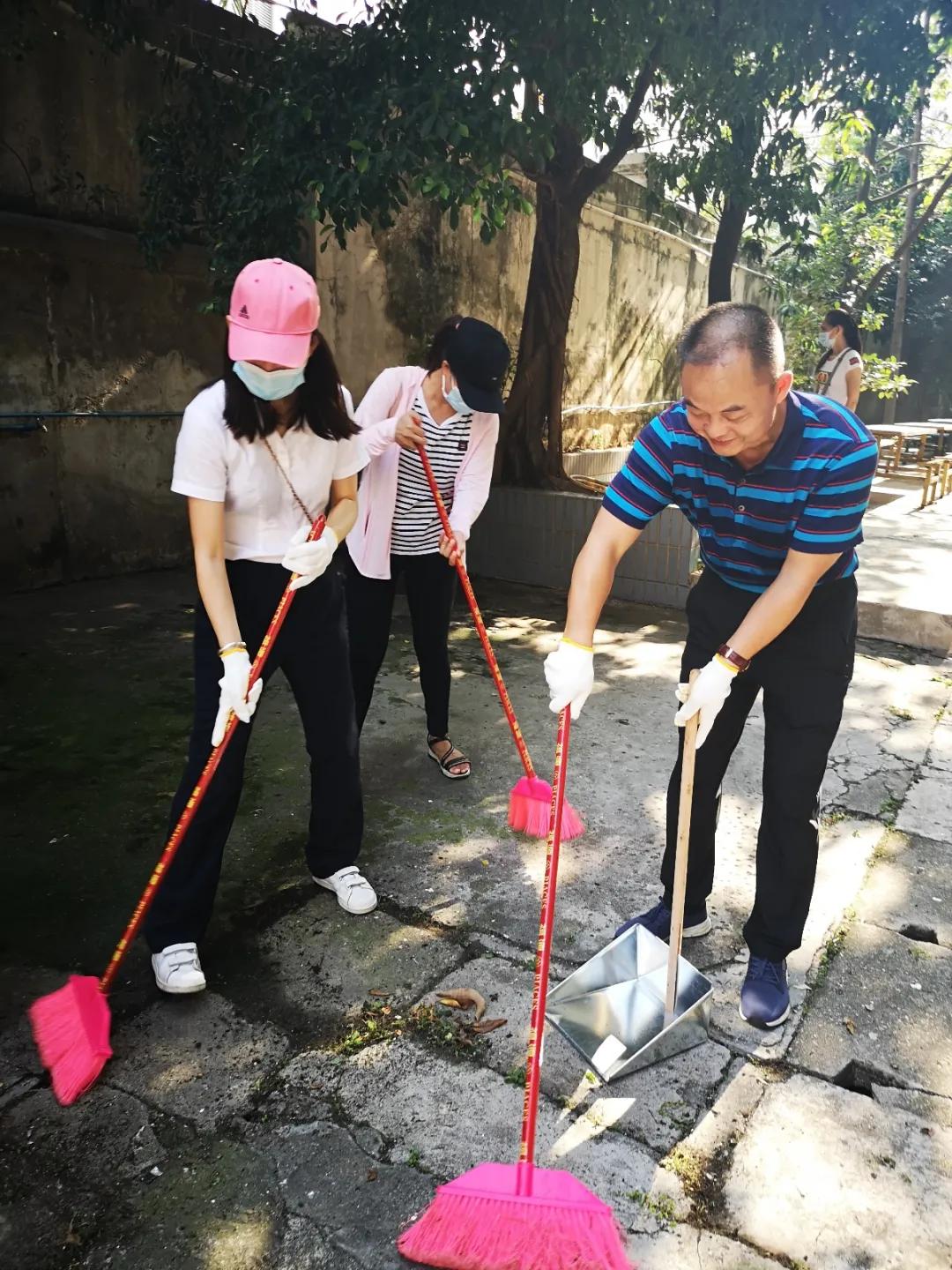 西关街道环境卫生综合整治,大学东路环境卫生整治
