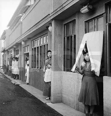 *安妇慰**有多惨，9岁就被抓去当*安妇慰**，每天接待100多人