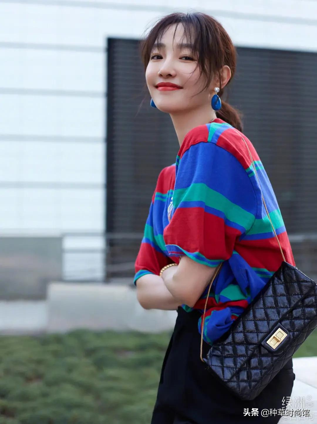 雾霾蓝和克莱因蓝哪个显白,宝蓝跟克莱因蓝哪个显白