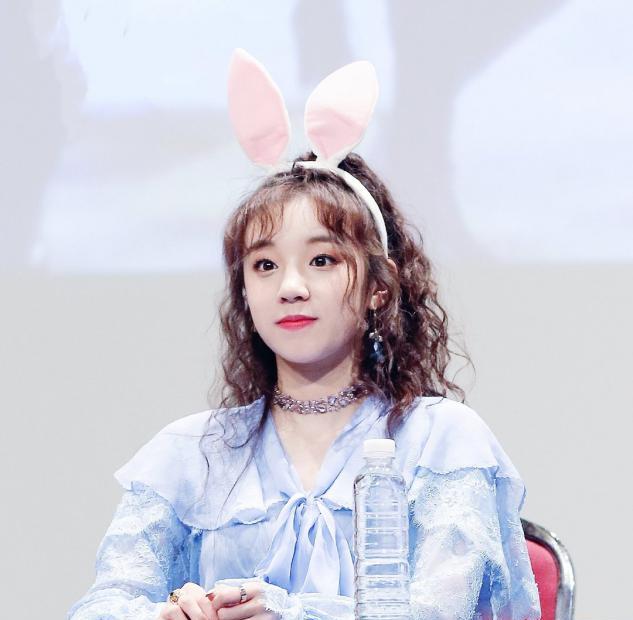 怎样用发带扎和杨紫同款发型,发带也可以戴出时尚