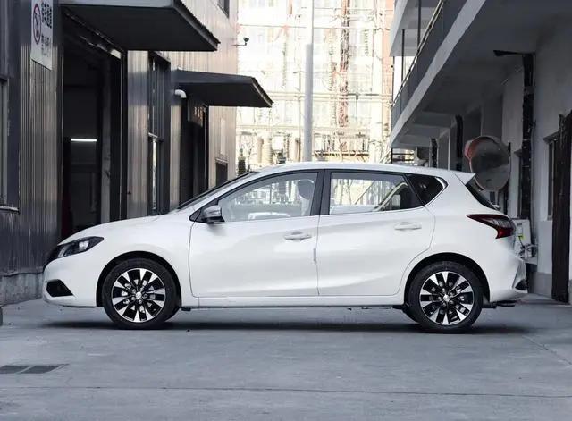 日产骐达2018款智行落地价,日产骐达2024款智行版落地价