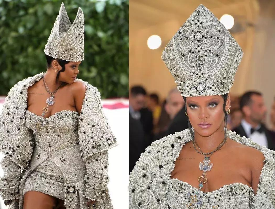 鐬掑ぉ杩囨捣鏃惰,鐬掑ぉ杩囨捣鏈嶈