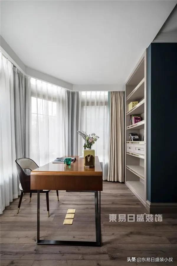 家里一定要有一个书房,家里有个好看的办公室
