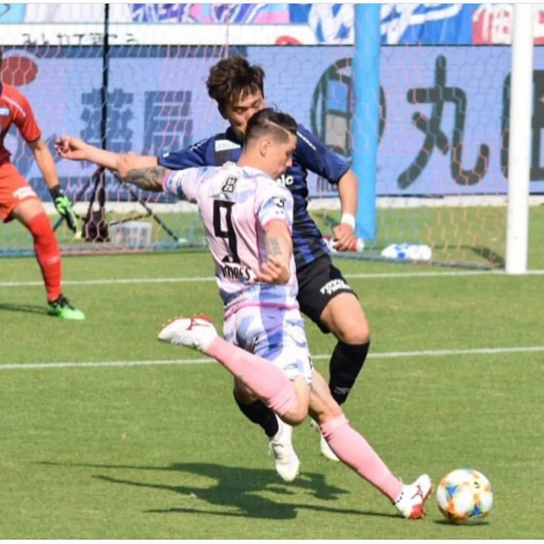 从加盟时再启巨星时代到离开时留下满目疮痍，托雷斯退役前的最后一年经历了什么？