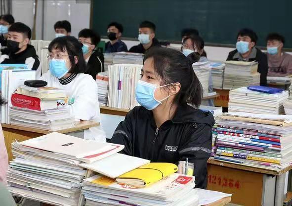 调座位的原则告诉学生吗,调座位的细节