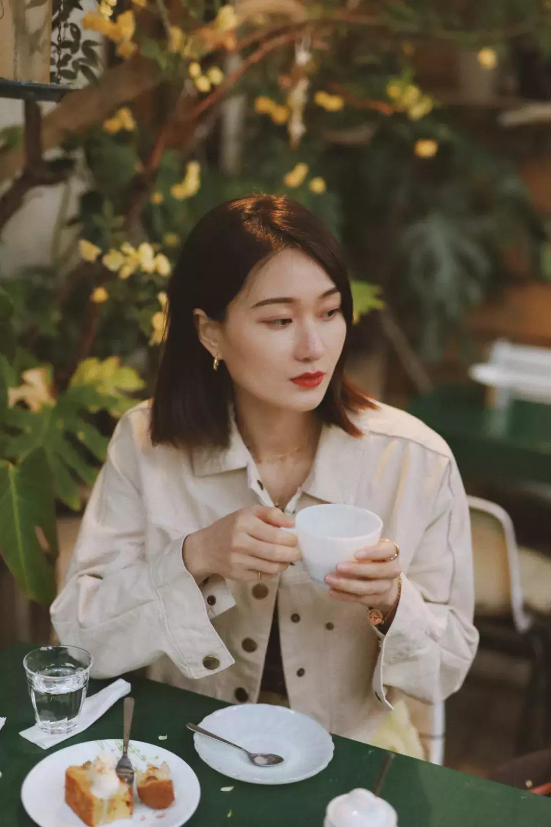 这5种首饰简单时尚减龄不贵,比较百搭的首饰