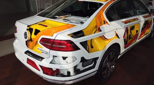 力证不是纸糊车!大众4S店展“半裸”车是苍白之举?