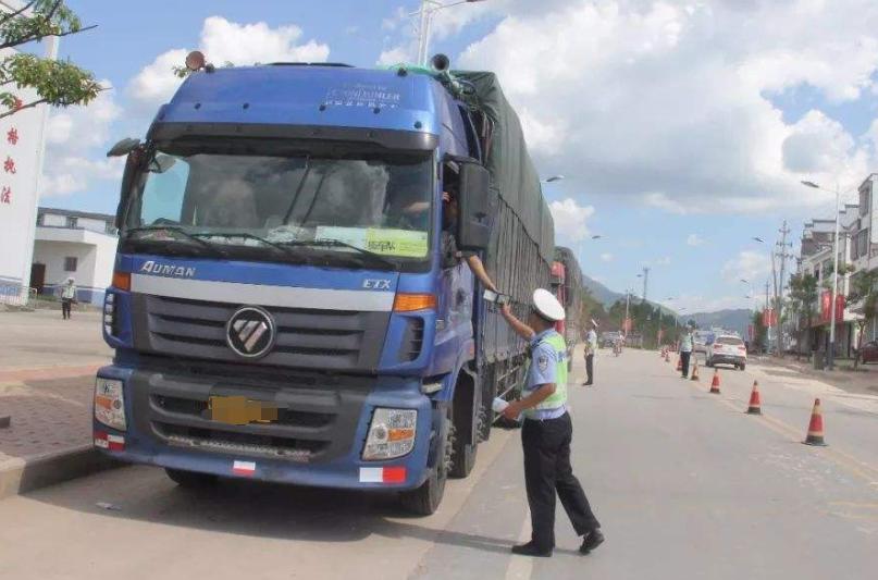 为什么国内不允许改装货车,货车非法改装加高栏板处罚标准
