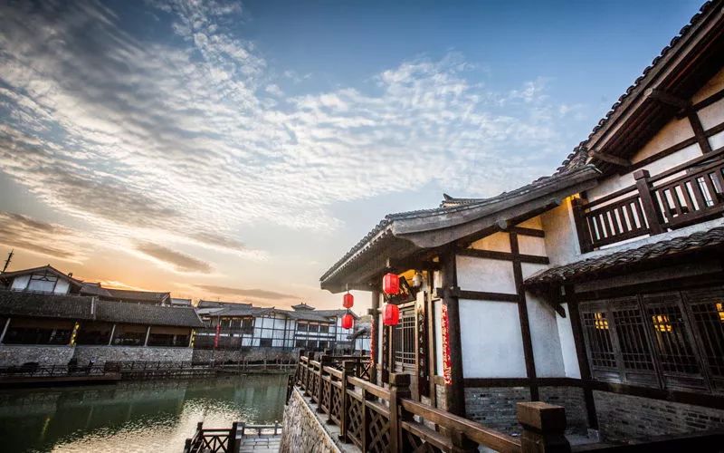 雅居乐别墅值不值得买,难以想象有人花400w买个15平的房子