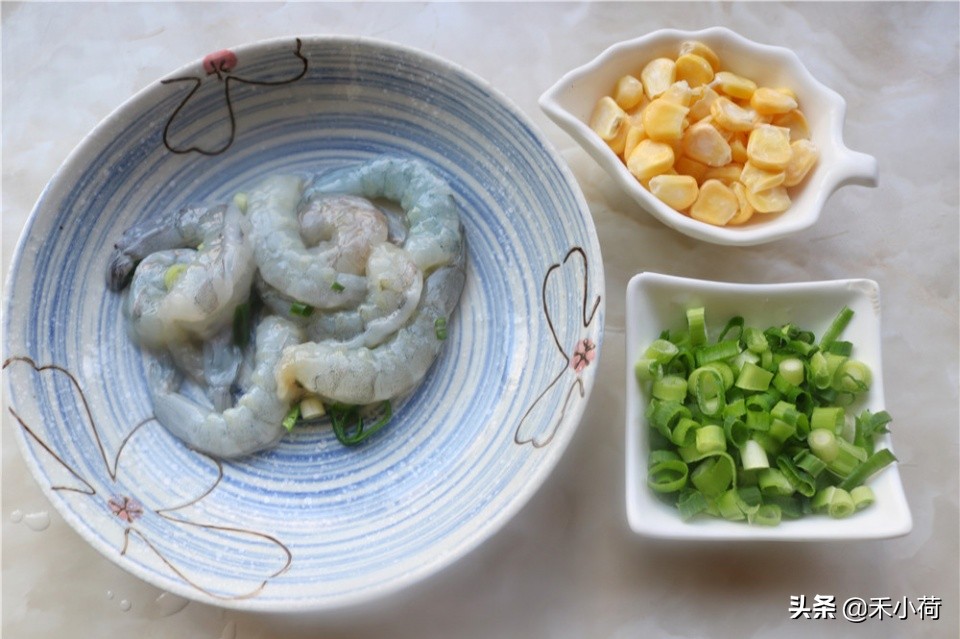 鲜虾肠粉制作小视频,肠粉自己制作