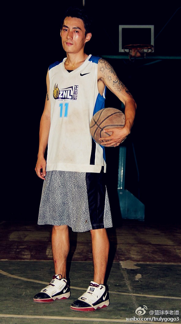 这些年球鞋,这些年穿坏的篮球鞋子