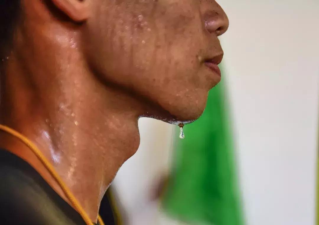 袜子和裤子能放一起吗,袜子和裤头能一起洗吗