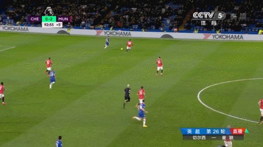 虽远必铲！曼联铲断王狂喷切尔西队长，红魔崛起基石，真香