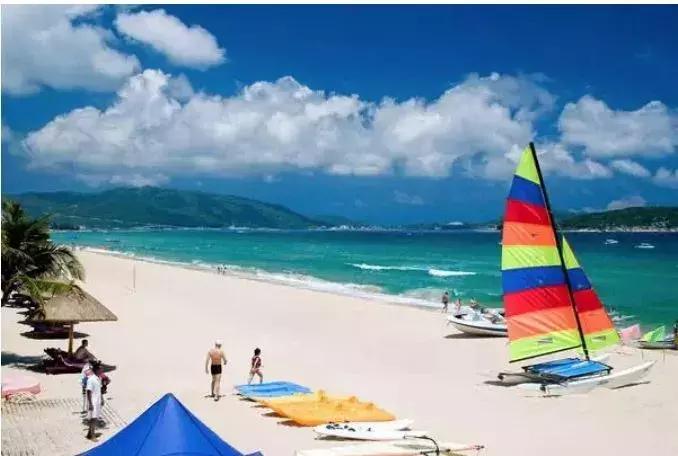 三亚潜水哪个俱乐部最好,三亚潜水得请教练么