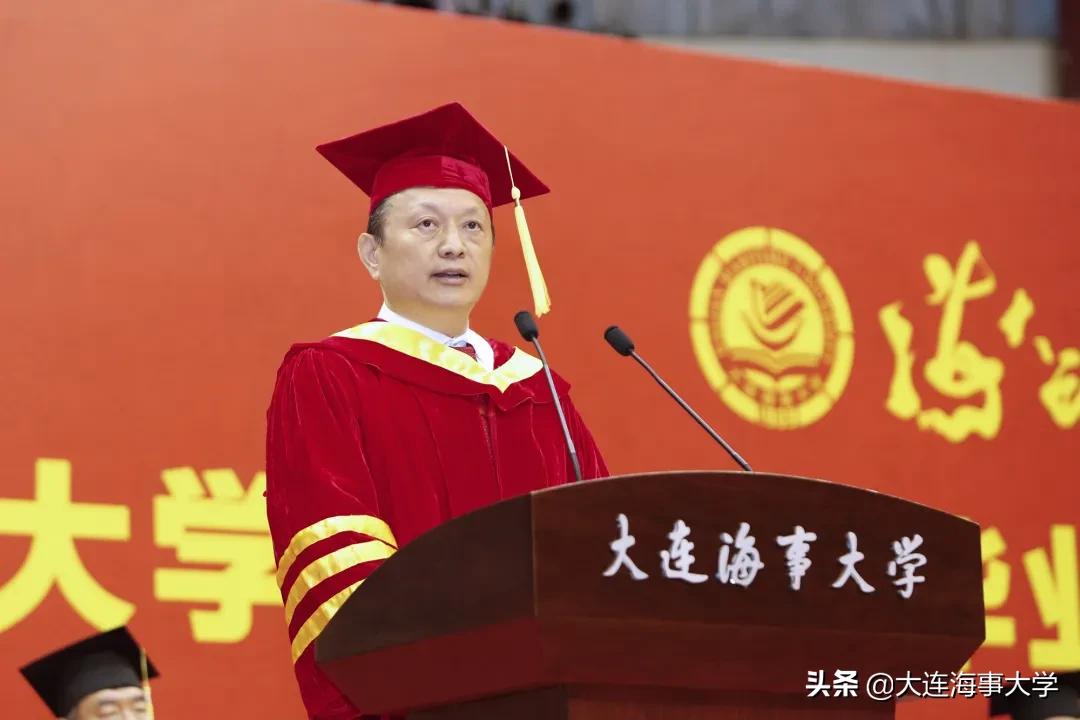 知路远守本根|校长孙玉清在2021届毕业典礼上的讲话