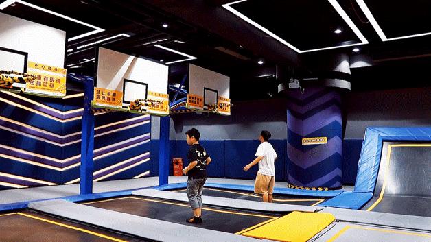 反弹风暴蹦床公园,反弹蹦床公园哪个适合孩子玩