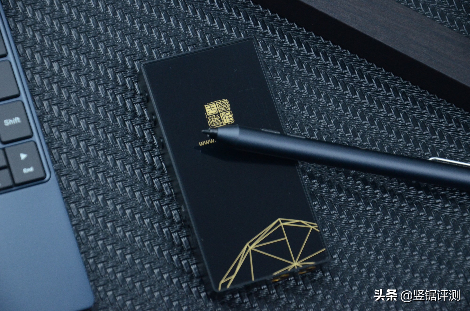 国产“发烧级”音乐*放播**器:aigoEROSA评测,支持独立解码DSD音乐