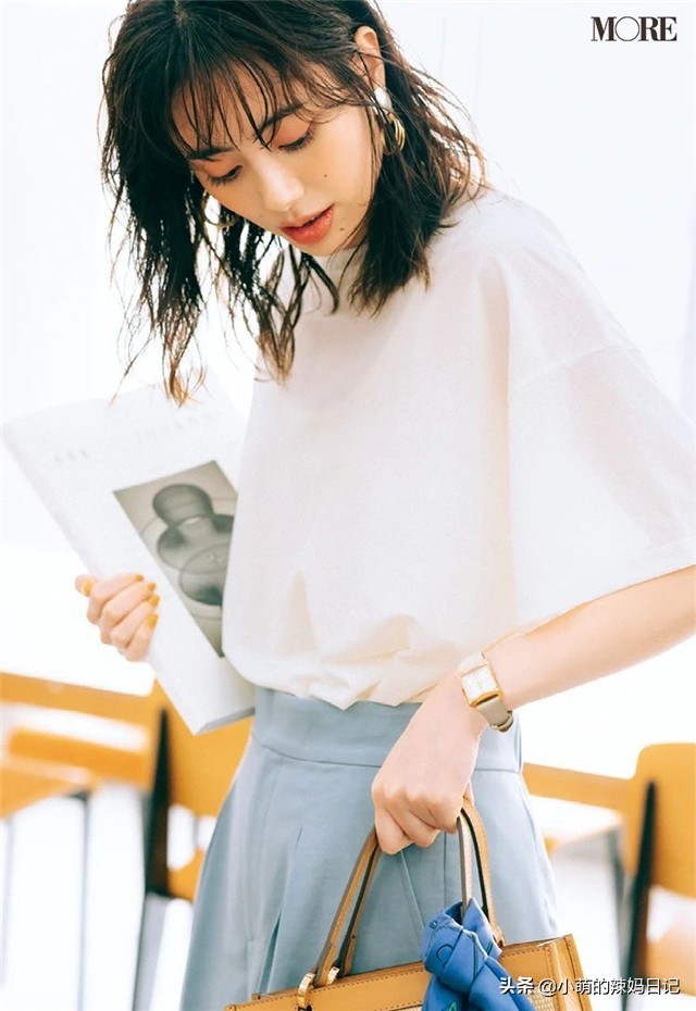 女人怎么穿衣才能更时尚,穿衣高级又好看的女人