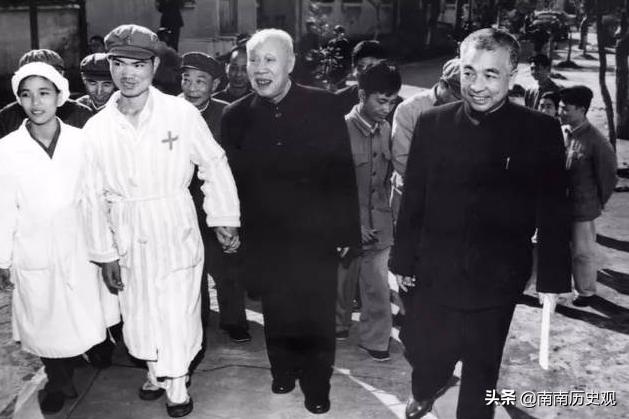 他是大军区政委,55年没被授衔,后来地位高过元帅,官至正国级