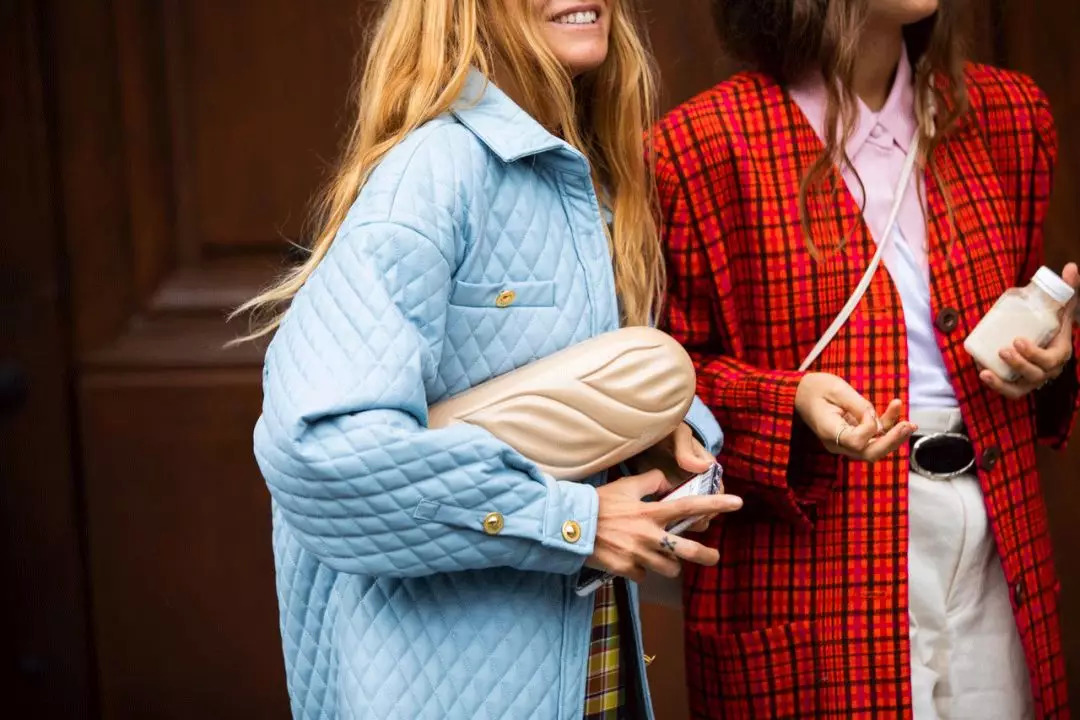 复古菱格双肩包香奈儿,香奈儿大号包包穿搭