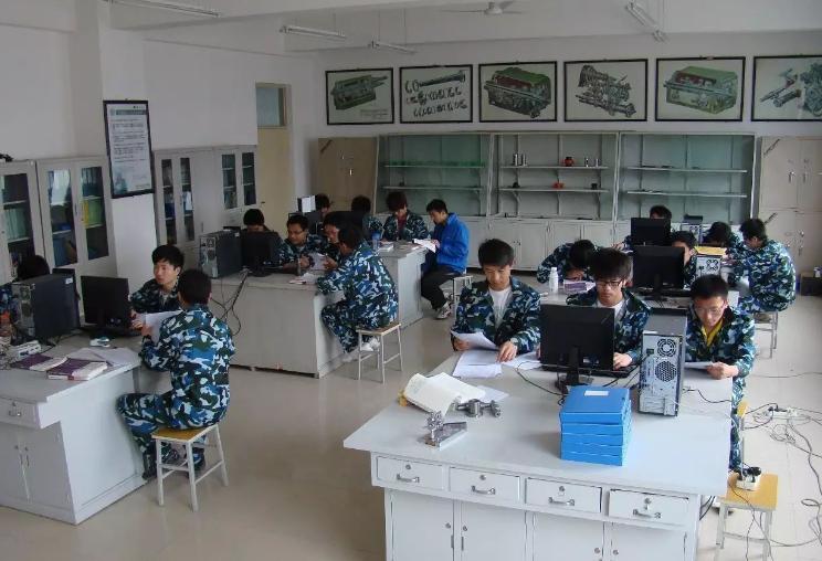 都是专科，“高等专科”和“职业技术学院”差距明显，庆幸没选错