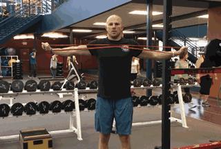 健身卧推肩膀受伤怎么恢复,卧推肩膀受限如何改善