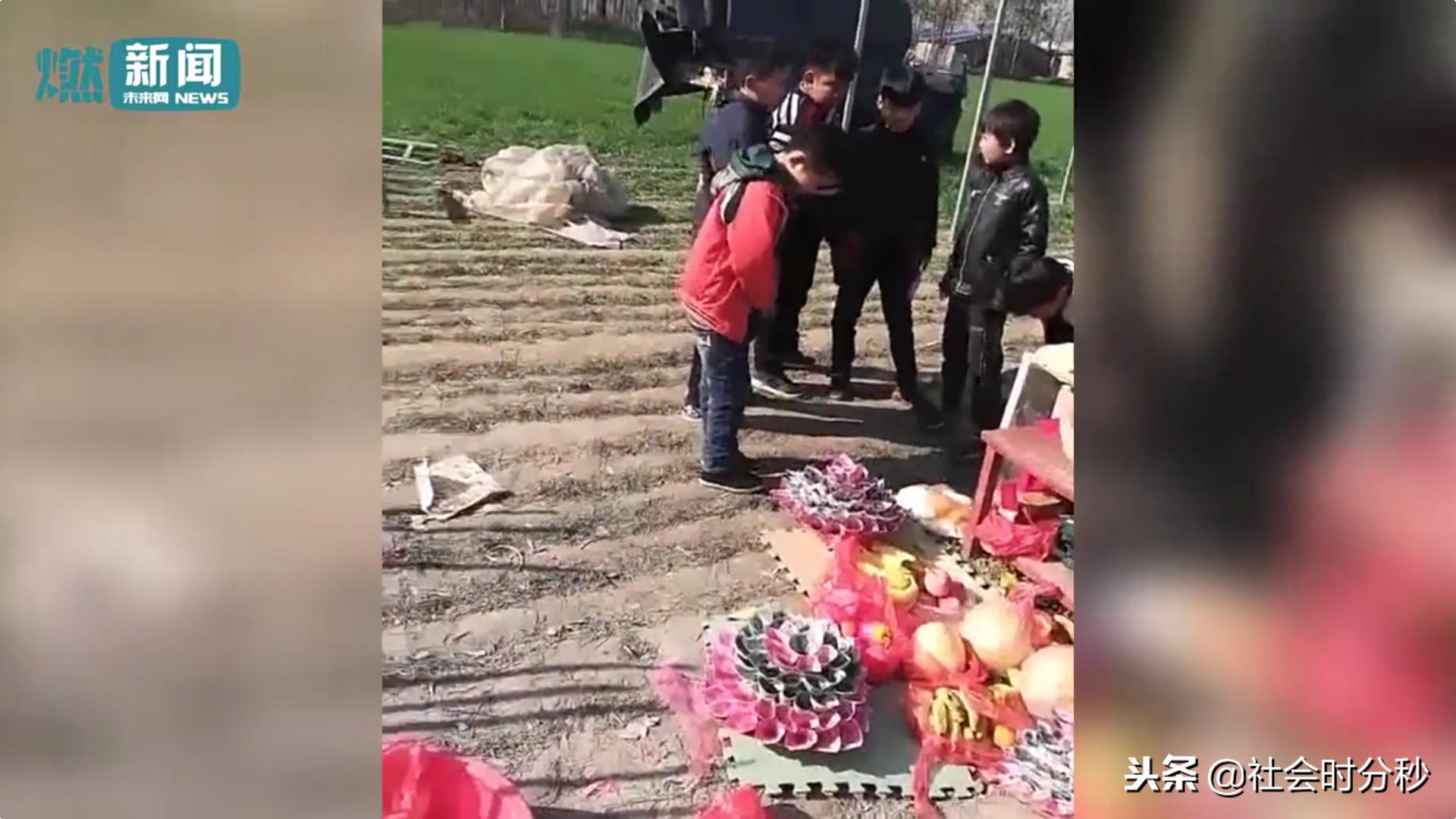 山东5.7米“神高粱”引来村民烧香跪拜警方:是迷信已铲除