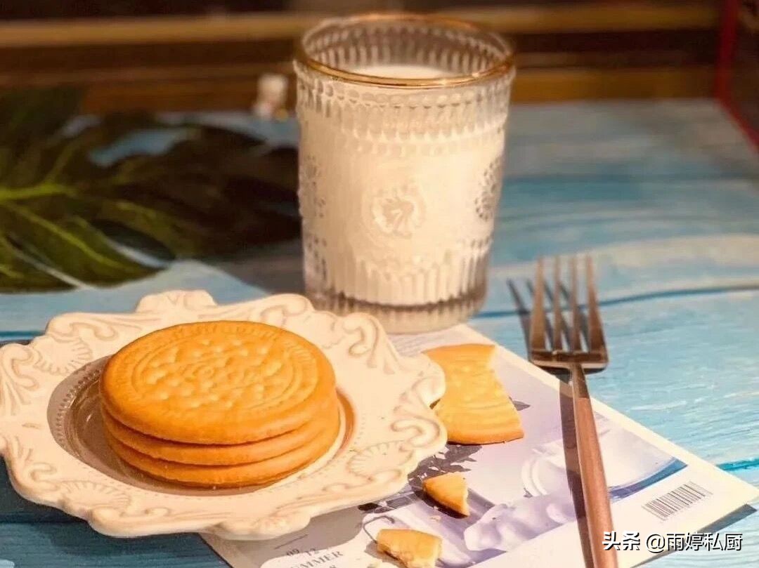 逛超市看到的东西,逛超市碰到这3种饼干别犹豫