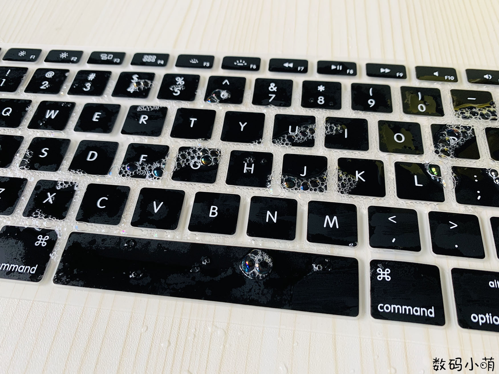 液态硅胶键盘膜怎么样,键盘空气膜和硅胶膜的区别