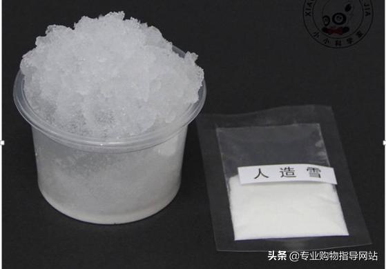 宝宝爱哭闹要买什么玩具,宝宝每个月必买玩具