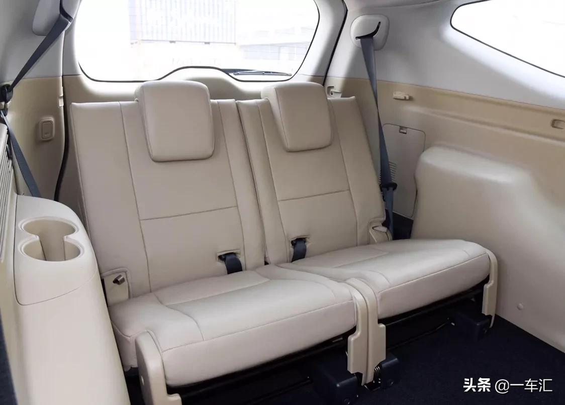 七座四驱非承载,三菱新一代帕杰罗劲畅,网友:比普拉多帅多了