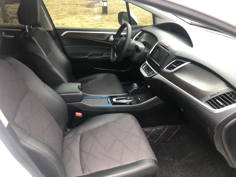 本田杰德1.8评测视频,本田杰德1.8豪华版全长多少