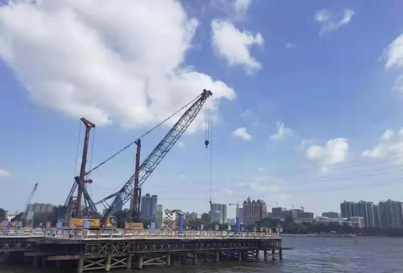 广州在建跨江大桥,广州首座跨江人行大桥