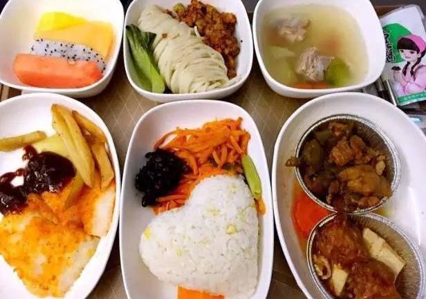 川航三个小时飞机餐,川航飞机餐是每架飞机都有的吗