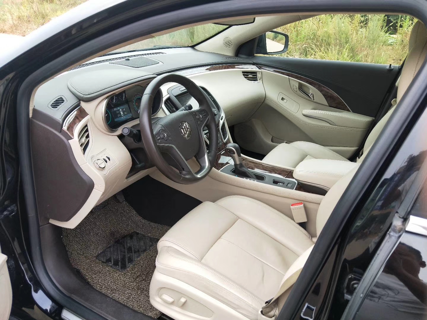 2010款别克君越,美系商务车