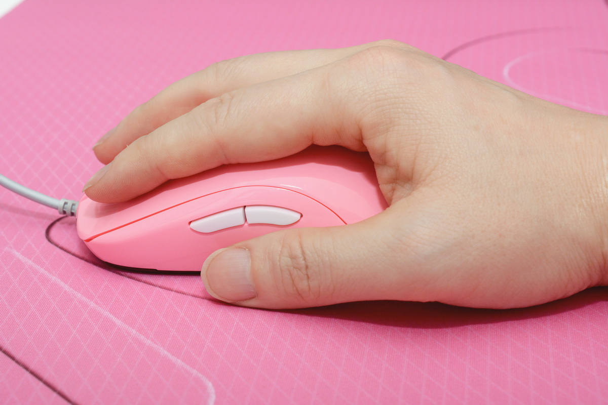 竞技与颜值并行，ZOWIEFK1-B粉色DIVINA体验